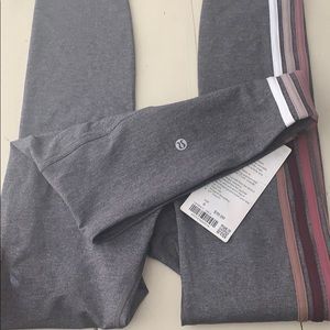 Lululemon Take a Hint 7/8 Tight grey size 6